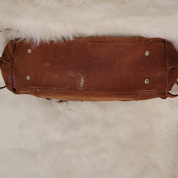B. Makowsky Genuine Leather Bag - Picture 4 of 10